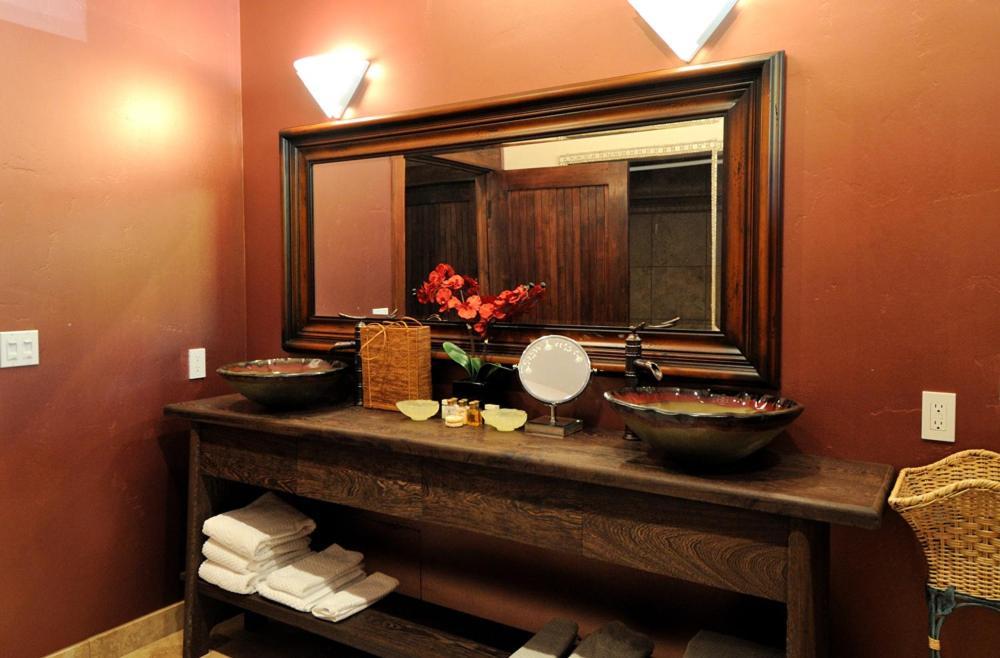 Swan River Inn Bigfork Habitación foto